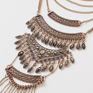 $87 NWT Free People Layered Gold Rapture Necklace